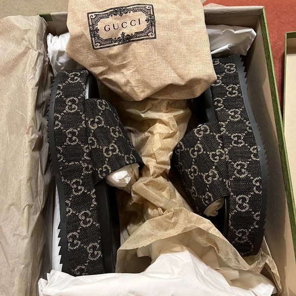 Gucci Jacquard Black Denim platform flops - Picture 2 of 4
